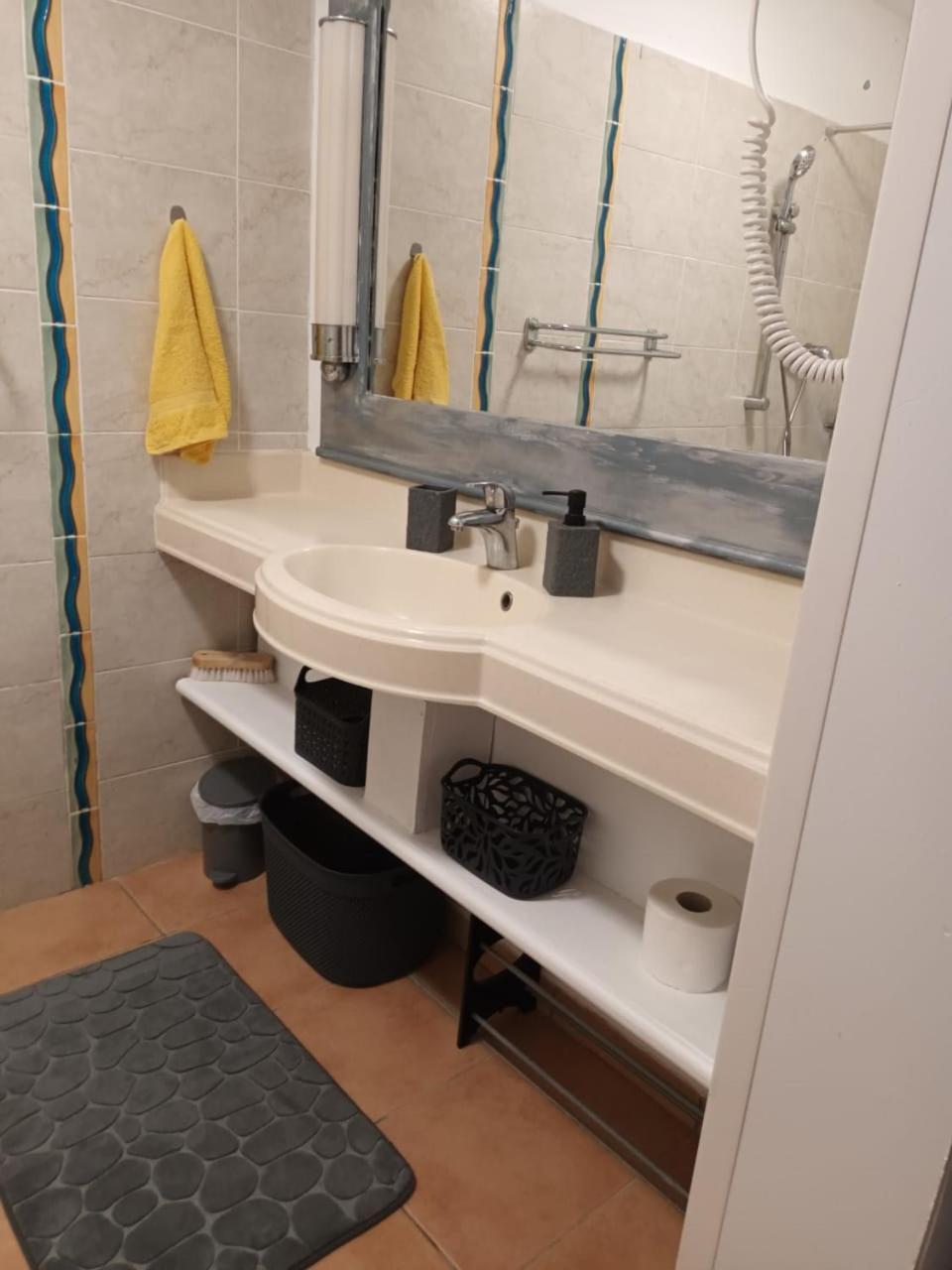 Appartement At *